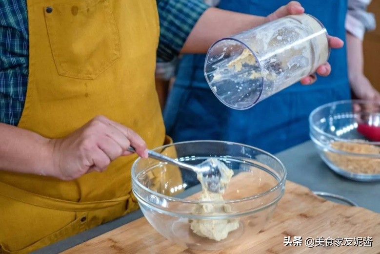 今日美食推荐红薯栗子芝士蛋糕,核桃栗子轻芝士蛋糕制作