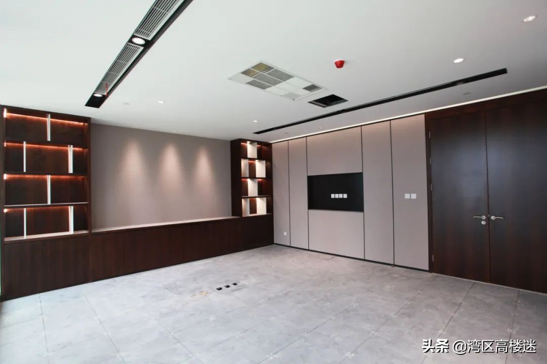 深圳黄金交易中心成立,上海黄金交易所新办公楼