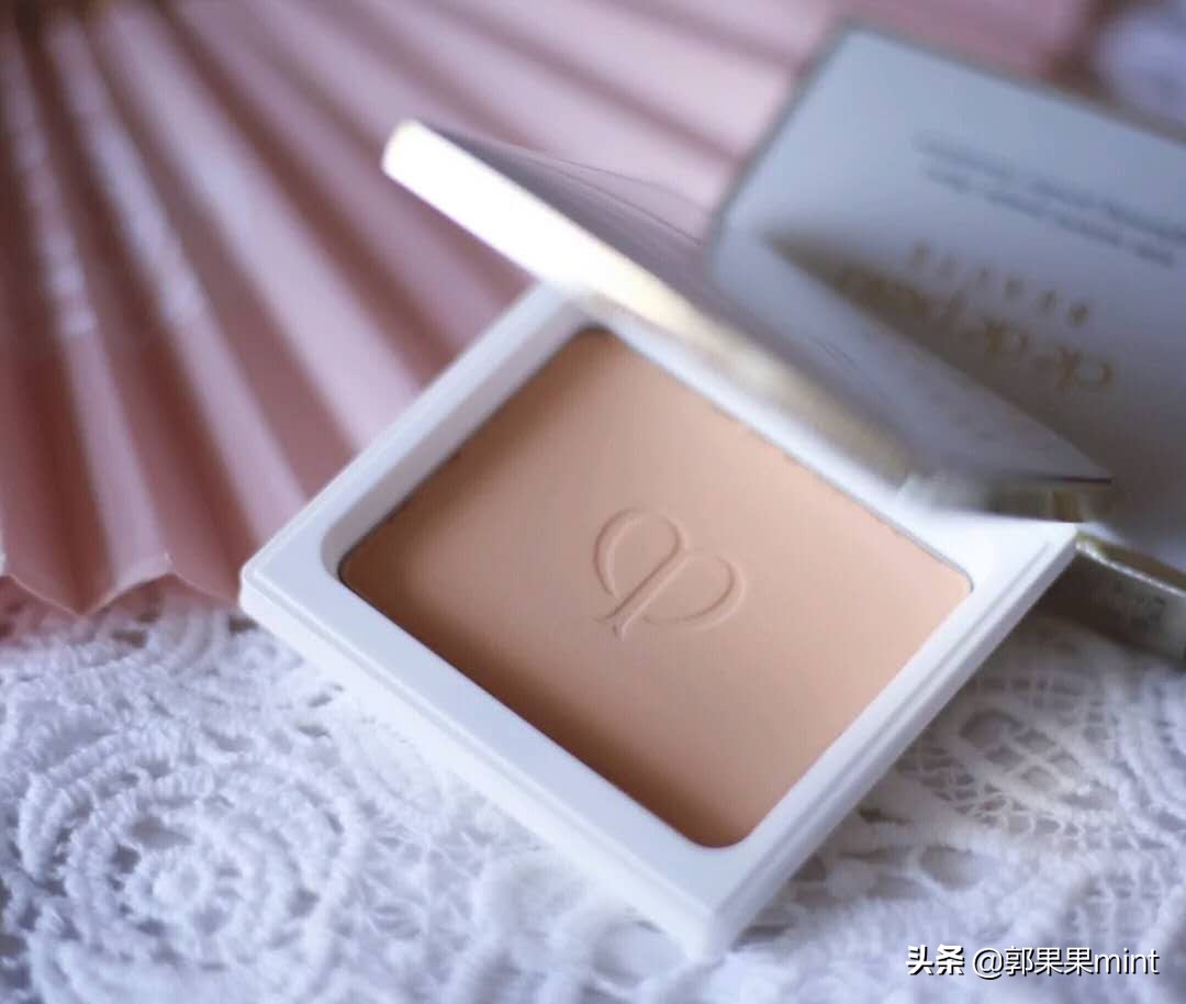 夏天出汗多不容易脱妆的粉饼平价,夏天控油控汗粉饼