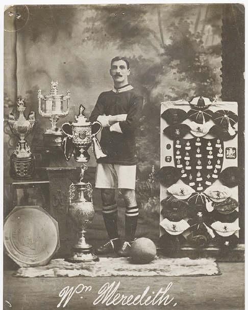 详解红魔曼联的诞生及其初期发展轨迹：从破产解散到足坛标杆