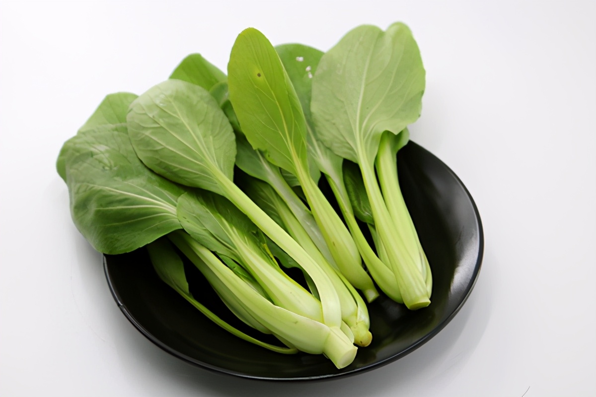 小腿皮肤干燥像蛇皮怎么回事,腿部皮肤干燥像蛇皮用什么护理好