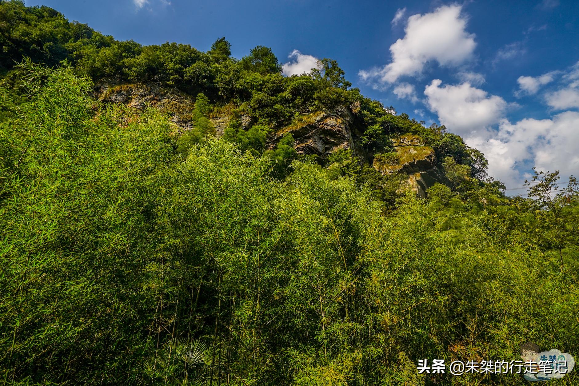 皖西大裂谷有很多山洞,皖西大裂谷景区