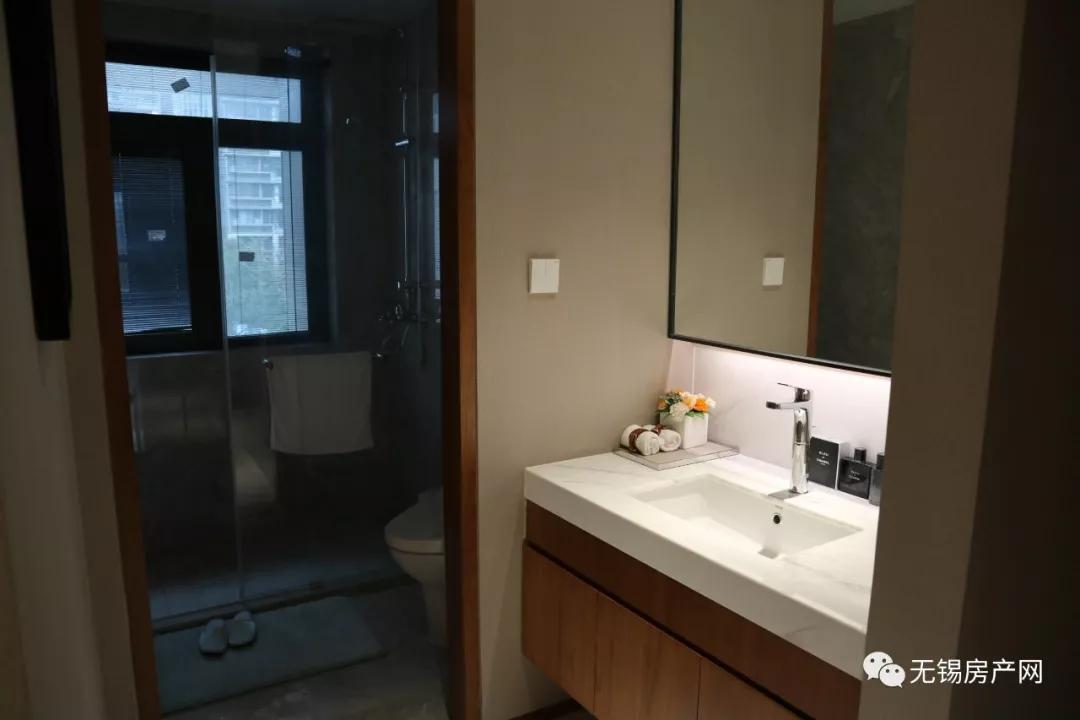 海岸城·郦园火爆热卖中!坐享两大商业、坐拥双地铁、优沃学区