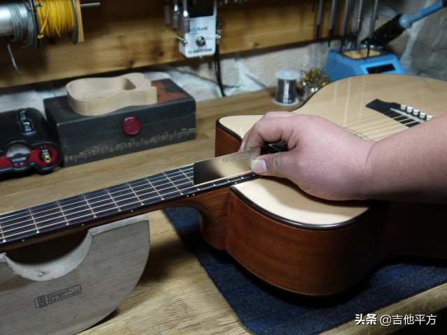 [AG杂志]九河吉他讲堂：维修技术总监赵洪波|木吉他的基本调整