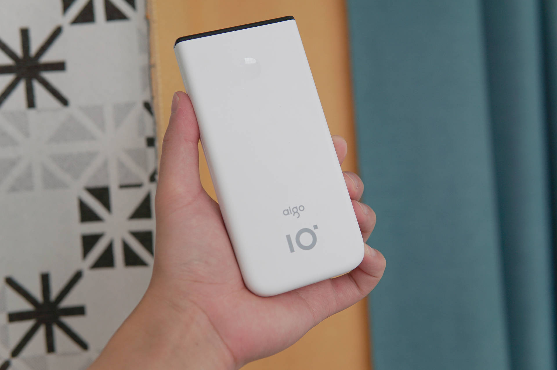 华为充电宝怎么比小米的贵那么多,华为66wsupercharge充电宝测评