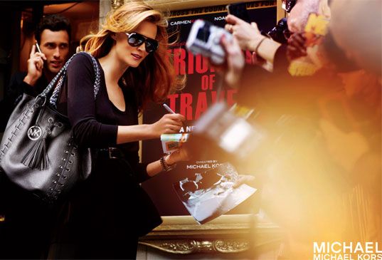 超模届传奇天神，维秘T台一脱惊艳世人，巅峰期竟突然退圈？