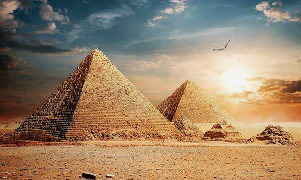 古埃及烟熏妆,化烟熏妆容