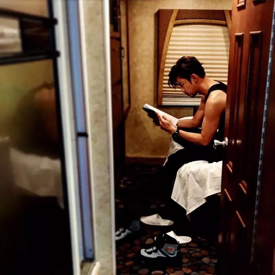 明星洗衣服的八卦，小S和古巨基到底谁更奇葩？