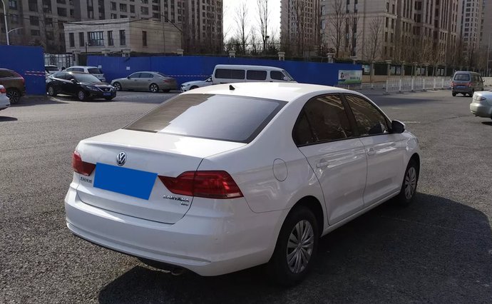 桑塔纳手动挡风尚型的配置,21款桑塔纳自动风尚版配置