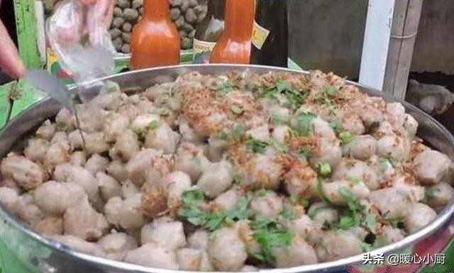 小时候小学门口摆摊1元小吃,中学门口1-2元学校摆摊小吃