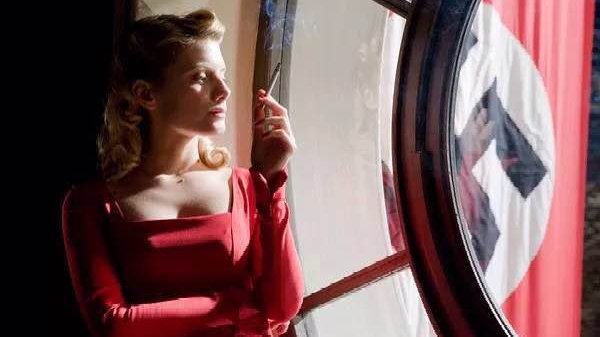 就算穿着朴素也有气质,即使穿贵的衣服也显得很便宜