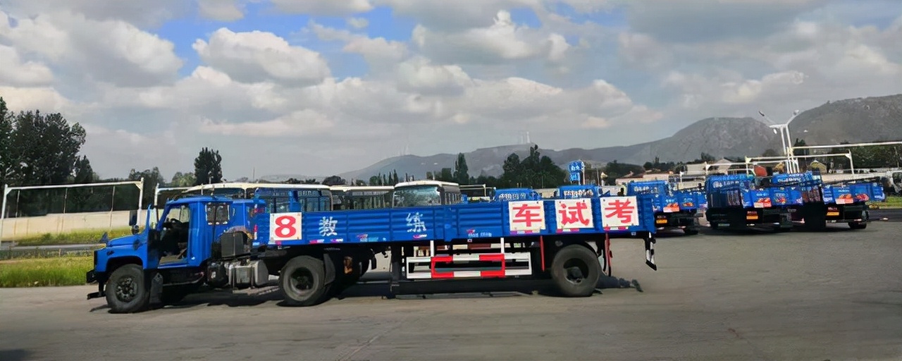 b2驾驶证扣了3分可以学法减分吗,b2驾驶证扣3分可以考摩托车证吗