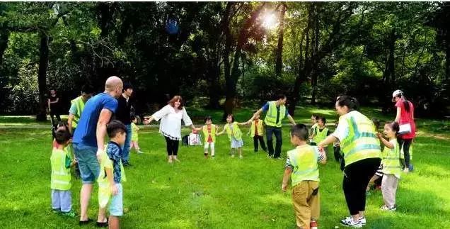 “土气”的休闲农业,正成为高端品牌争抢的“联姻”对象