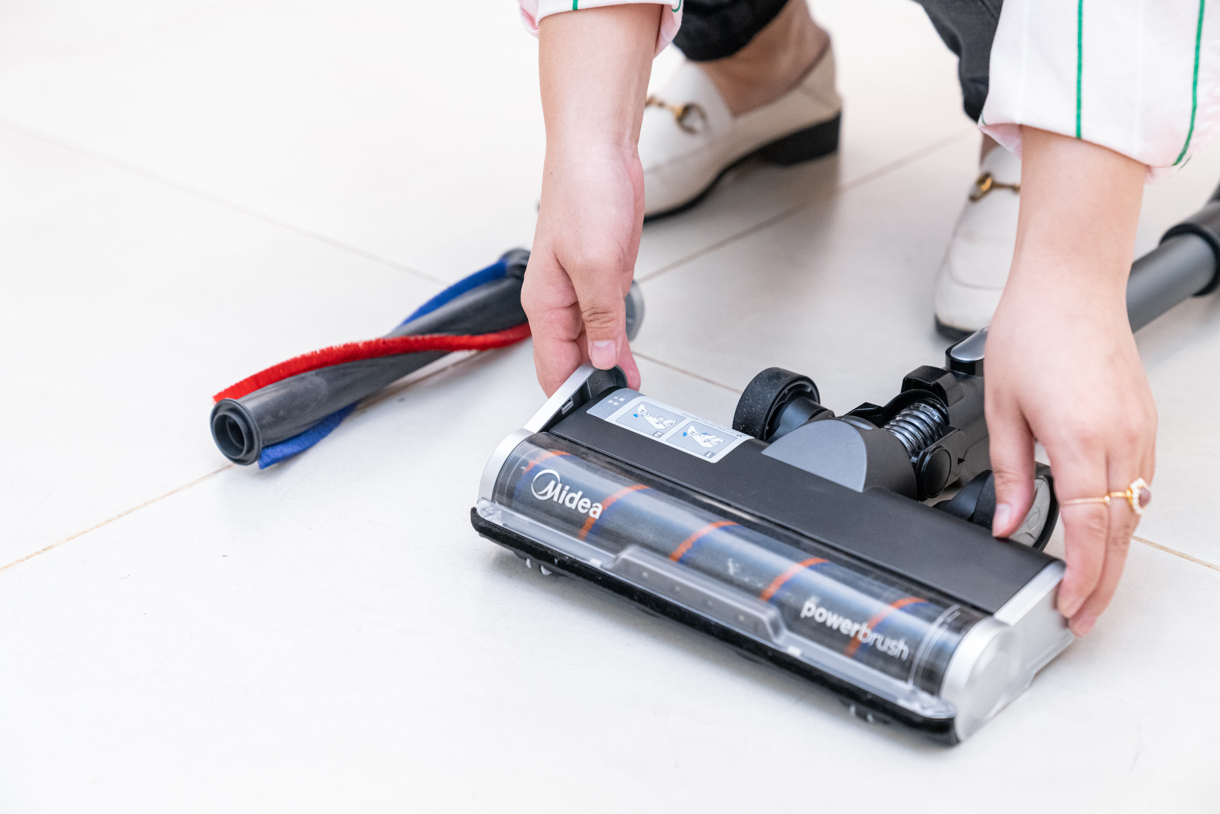 美的p7弯折吸尘器初体验,美的吸尘器深度清洁