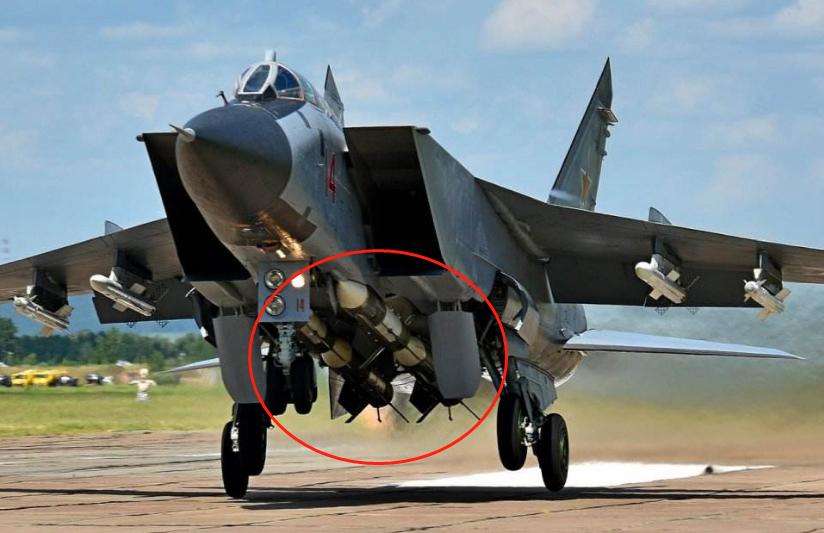 射程超过400公里的空空导弹,射程逾两千公里的尖端防空导弹