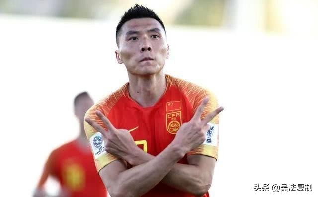 中国男足两球落后逆转取胜,中国男足乌龙视频