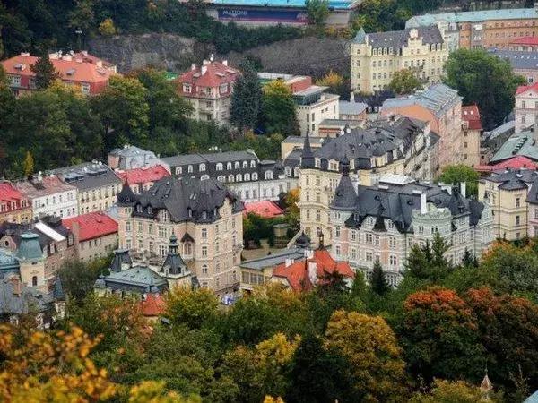 5个美到逆天的小众旅行目的地,这辈子一定要去的10个绝美小镇