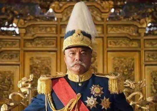 袁世凯墓地堪比皇陵，按皇陵规格命名袁陵，徐世昌改一字皆大欢喜