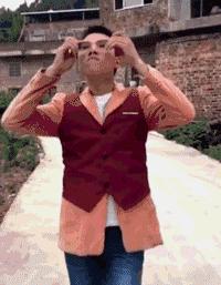 搞笑版的小萝莉,搞笑gif段子妹子你太皮了