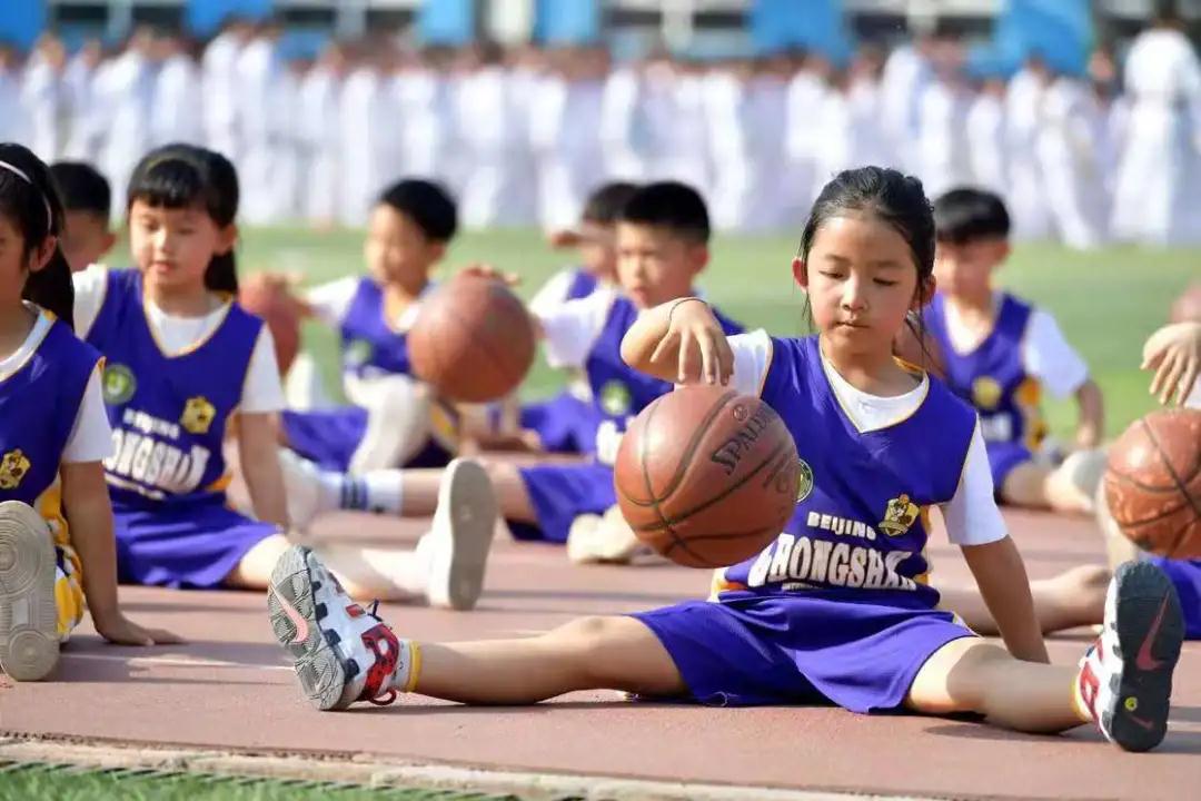 一百多人体育节开场,体育1000人活动