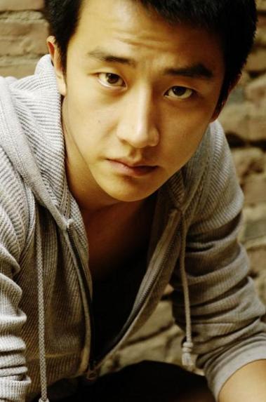 黄轩靠哪个片子出名的,黄轩拍电影拍到情绪崩溃