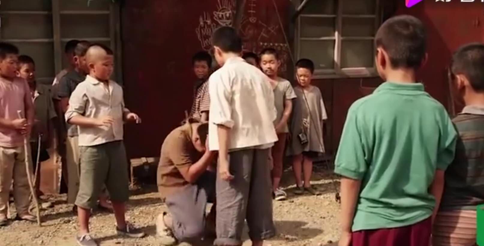 许三观卖血记让人触动,许三观卖血记的人生百态