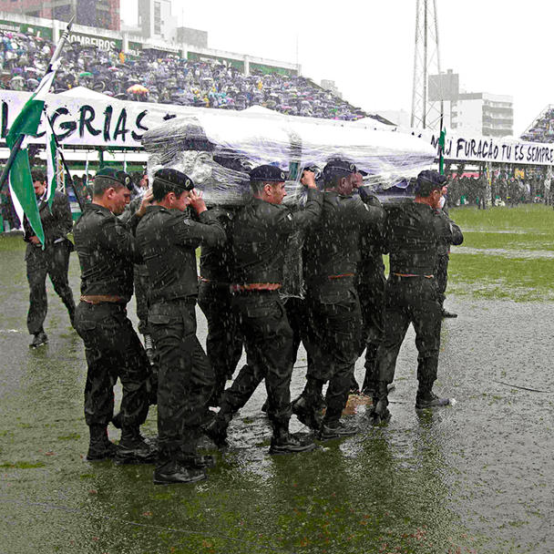 沙佩科恩斯空难事故还原,沙佩科恩斯空难事件死亡人数