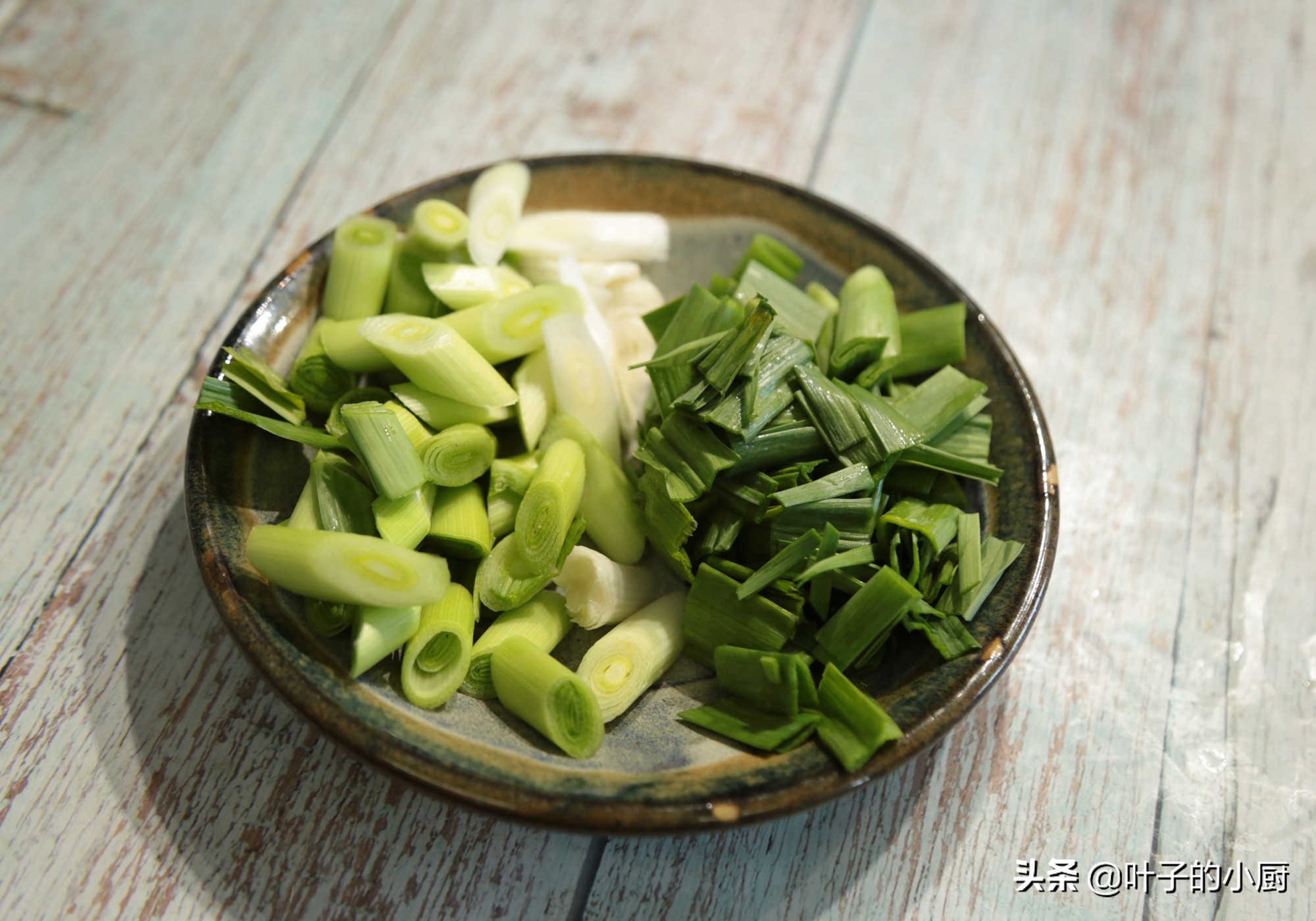 炒蒜苗为什么会苦,炒蒜苗为什么会出汤