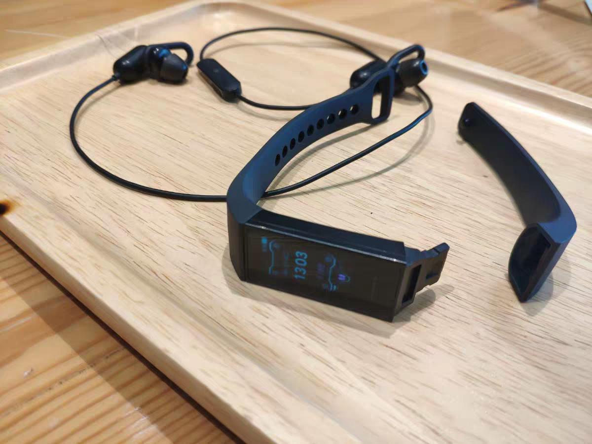 小米手环redmi最长续航,小米redmi2手环测评