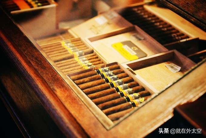 创意时尚轻奢雪茄,时尚雪茄