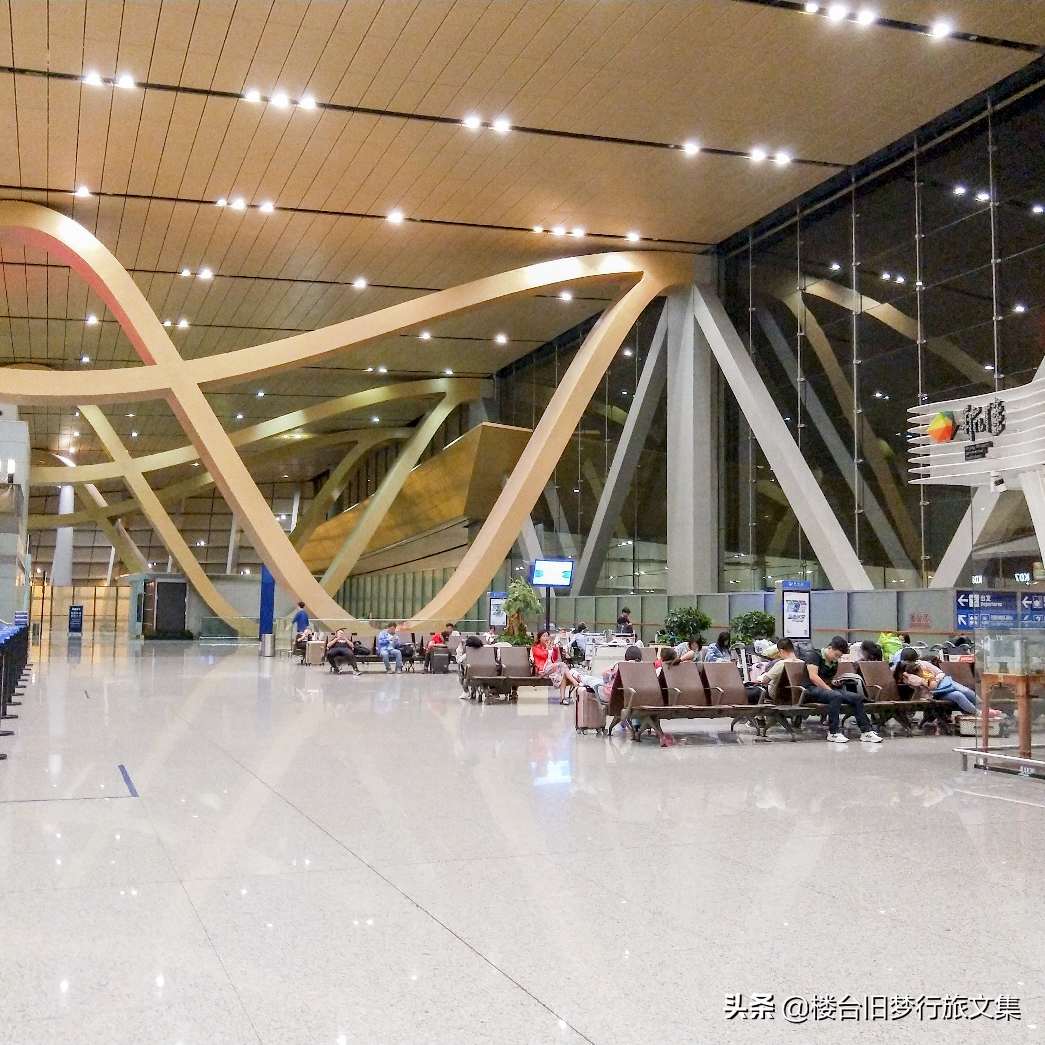 昆明长水机场过夜视频,昆明长水机场过夜的正确方法