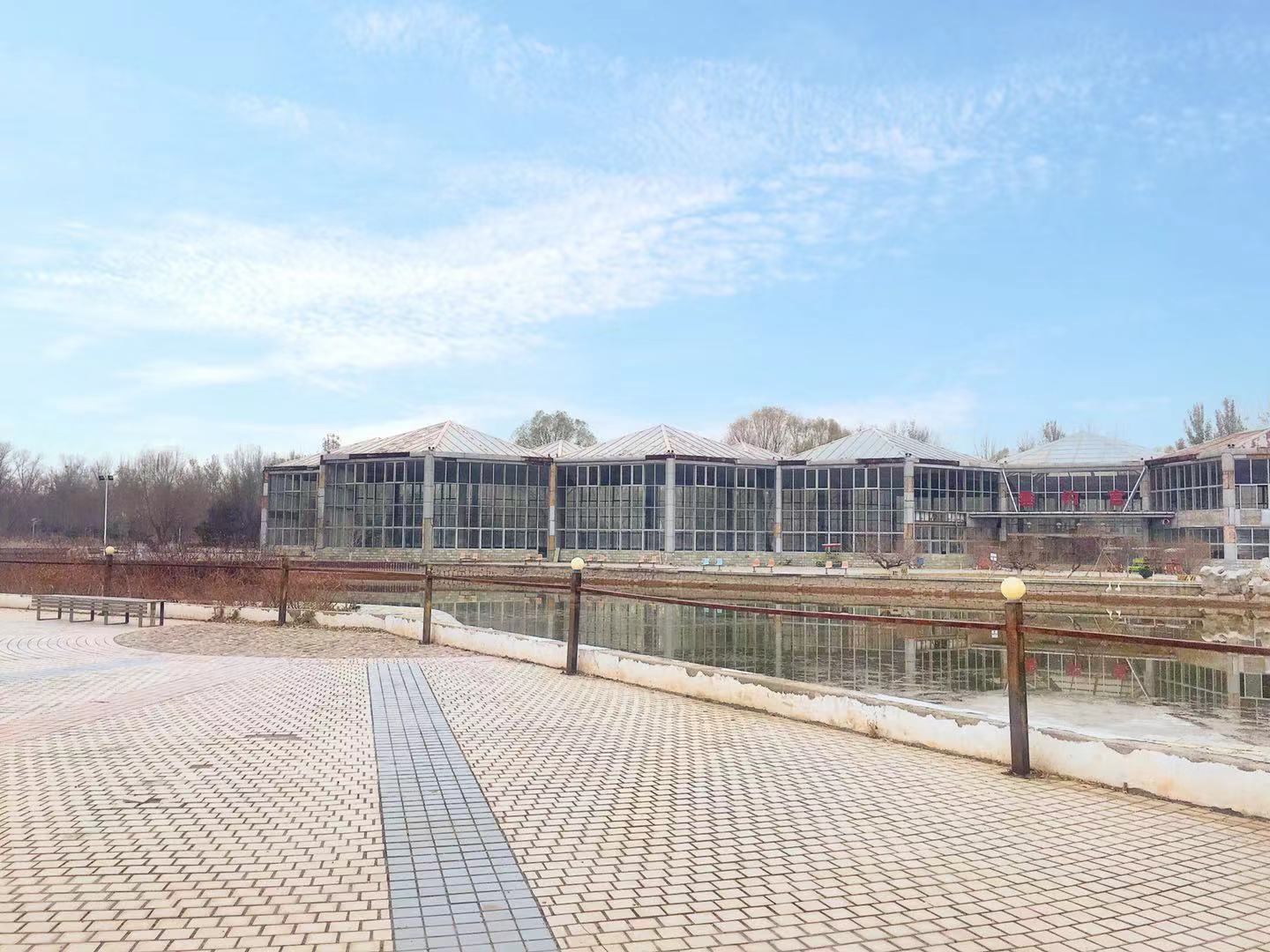 红栌山庄温泉在北京什么地方,北京红栌温泉山庄图片