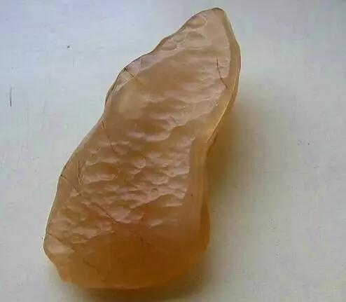 终于捡到了值钱的石头,捡到这些石头不要扔真的很值钱