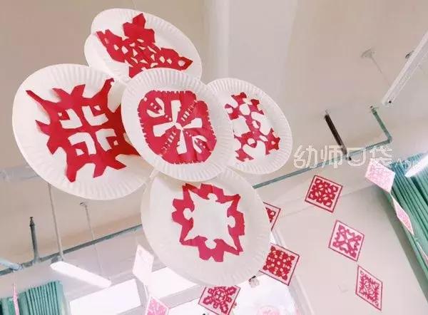 幼儿园元旦新年吊饰环创简单好看,幼儿园元旦墙面挂饰环创