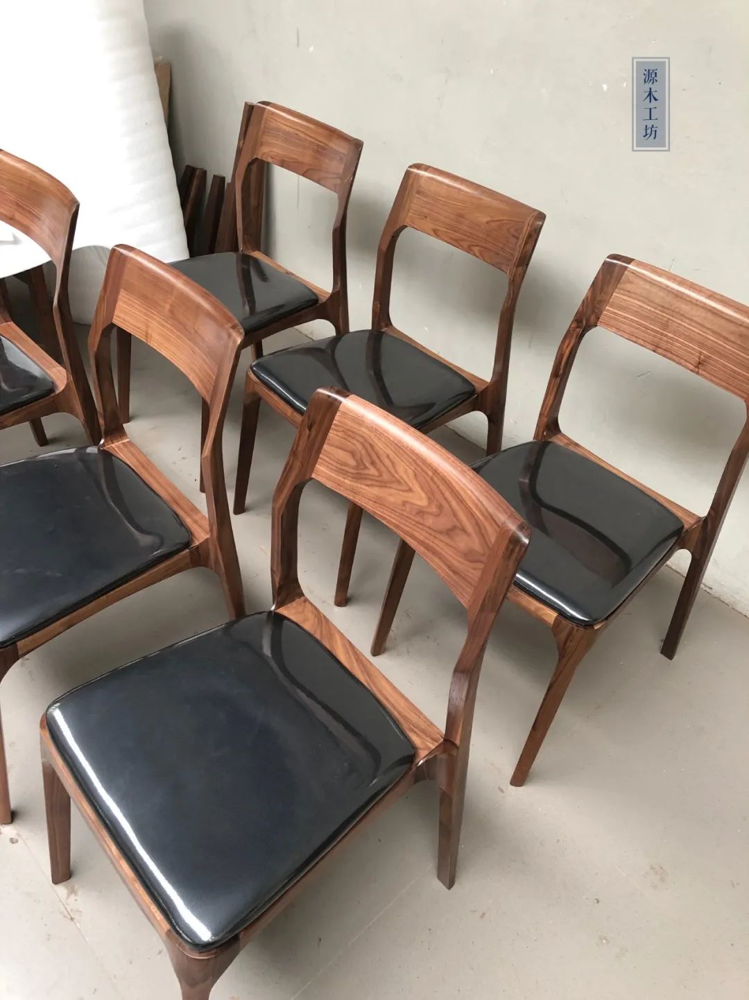 一块板一张桌,一张板折叠餐桌