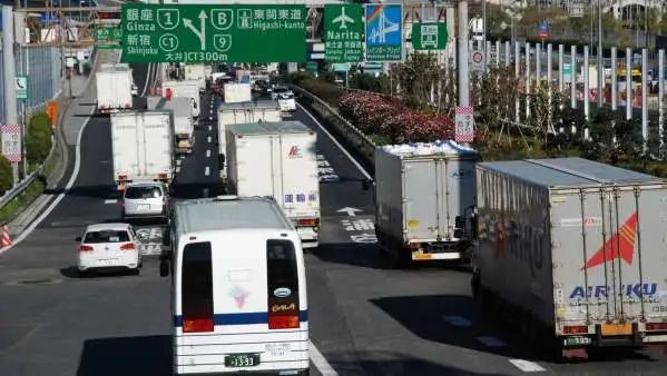 疫情下受到重创的行业,疫情下日本工作压力