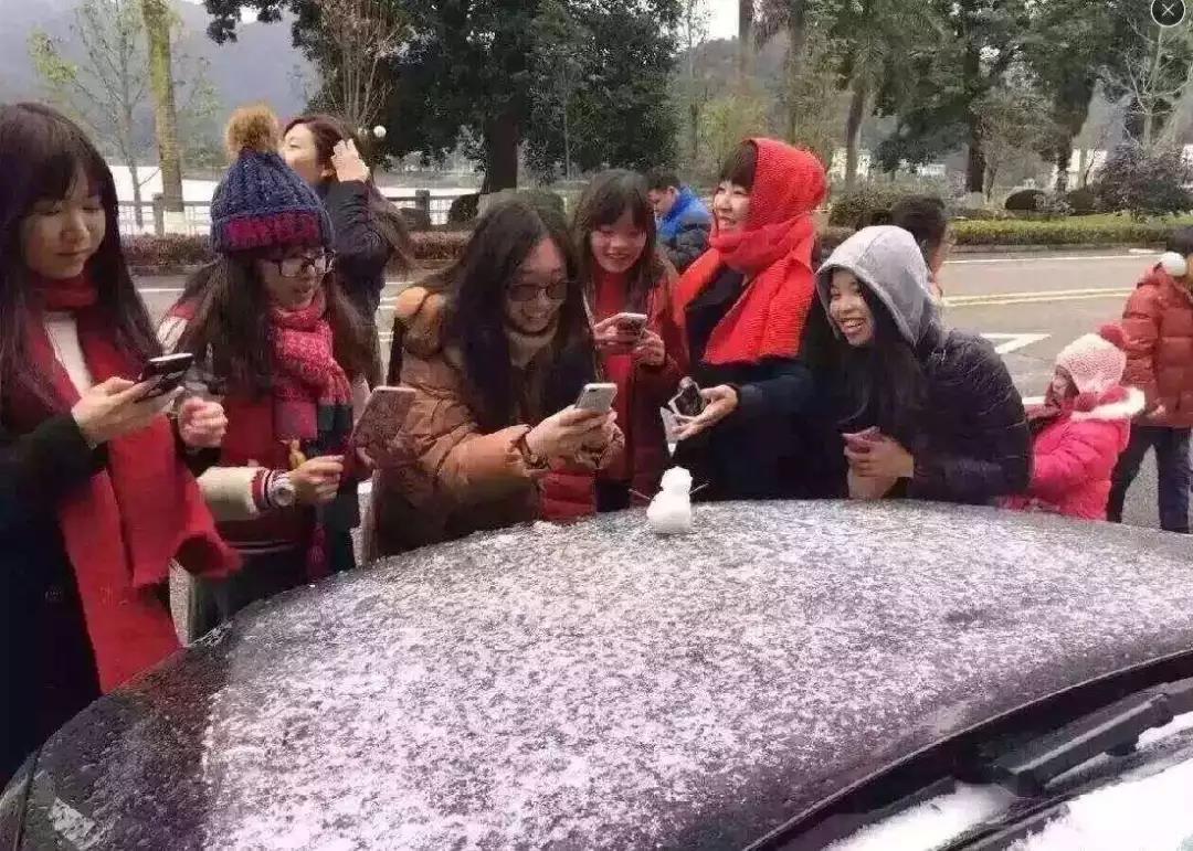 零下40度穿泳衣,零下三十度泳装