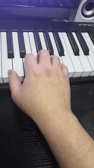 快速弹八度怎么练,手小如何弹八度四音