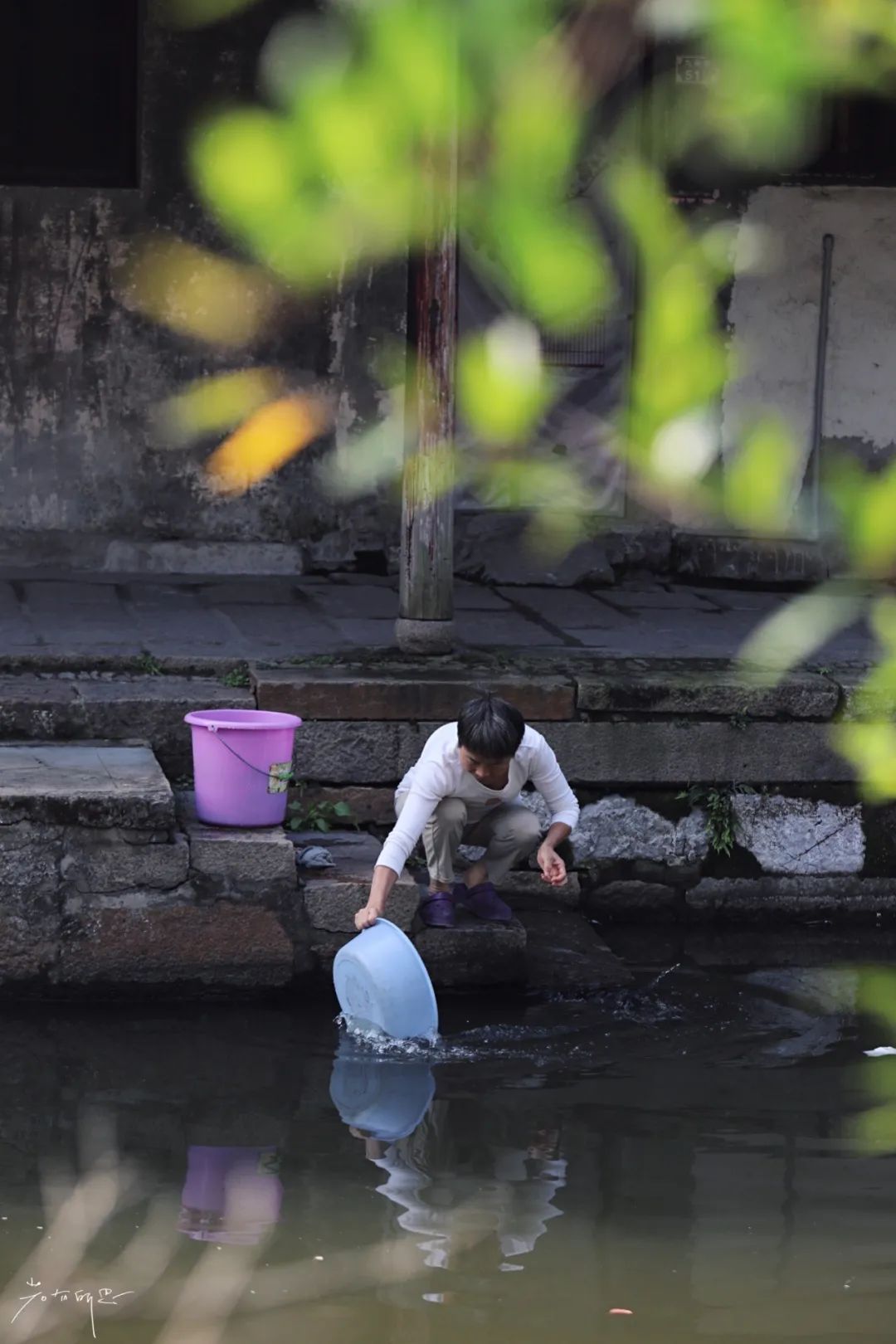 别再去西塘周庄挤了！苏州最有人间烟火气的古镇，假期依旧安静