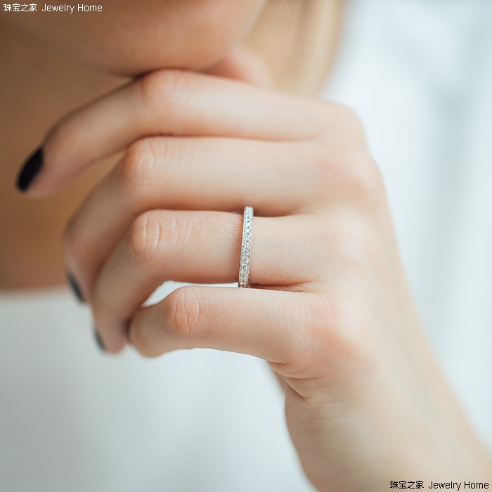 原来简约经典的Eternity戒指最初是为老奶奶设计的？