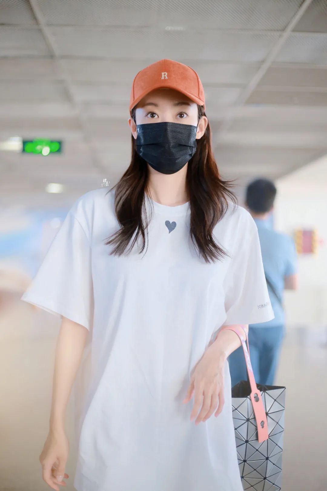 初入职场质感包包推荐,三宅一生包包属于什么档次的包包