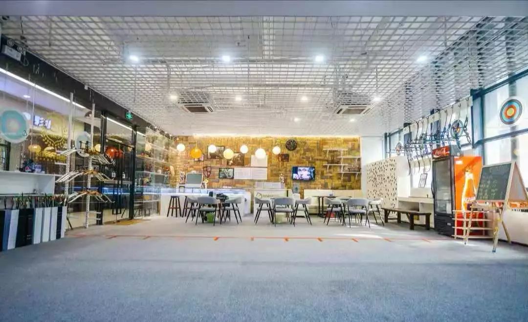 武汉市这些射箭馆里，既有温柔的姑娘，也有热血的沙场