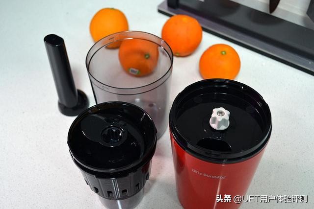 九阳免洗破壁豆浆机榨果汁,九阳原汁机v82和v18a哪个好