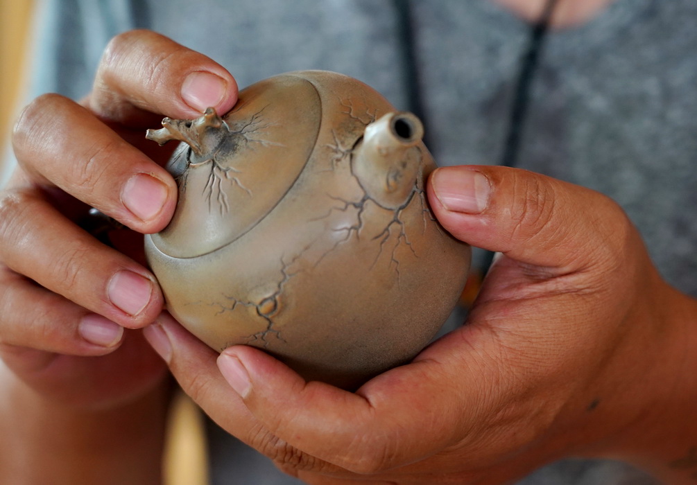 肖春魁作品,建水紫陶肖春魁价格