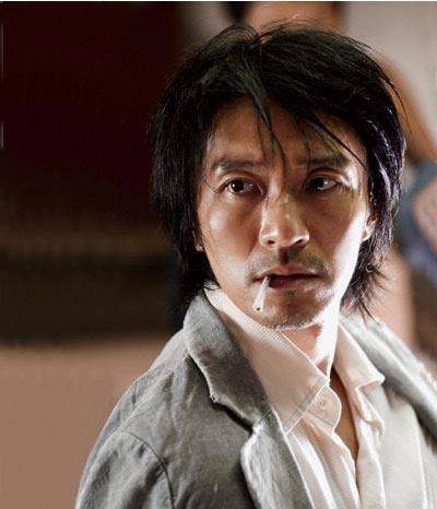 周星驰的成功，总是迂回波折没有一次痛痛快快、彻彻底底的胜利