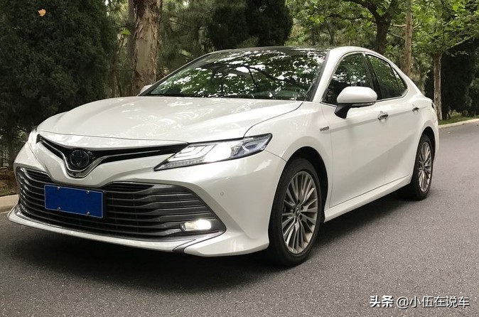 提车丰田凯美瑞2.0豪华版,丰田凯美瑞2.5l混动试驾车出售