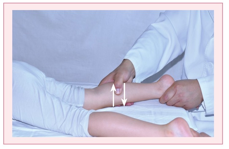 腿抽筋经络穴位按摩高清视频,腿抽筋按摩针灸穴位图