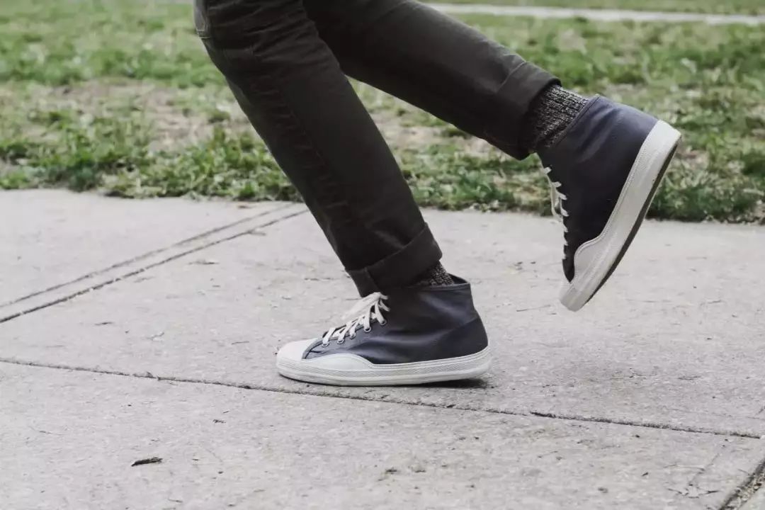 推荐几款好看的小众帆布鞋,这些冷门的平价帆布鞋好看又耐穿