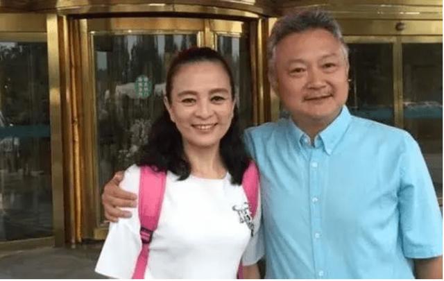 欧阳奋强的婚姻生活,18岁遇见初恋25岁与初恋步入婚姻