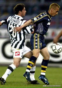 fifa足球世界亚洲一哥,亚洲足球最大年纪退役的球员